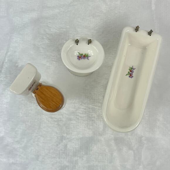 Miniature Porcelain Dollhouse Bathroom Set Sink Toilet Tub Floral 1:12 Scale - Picture 6 of 13